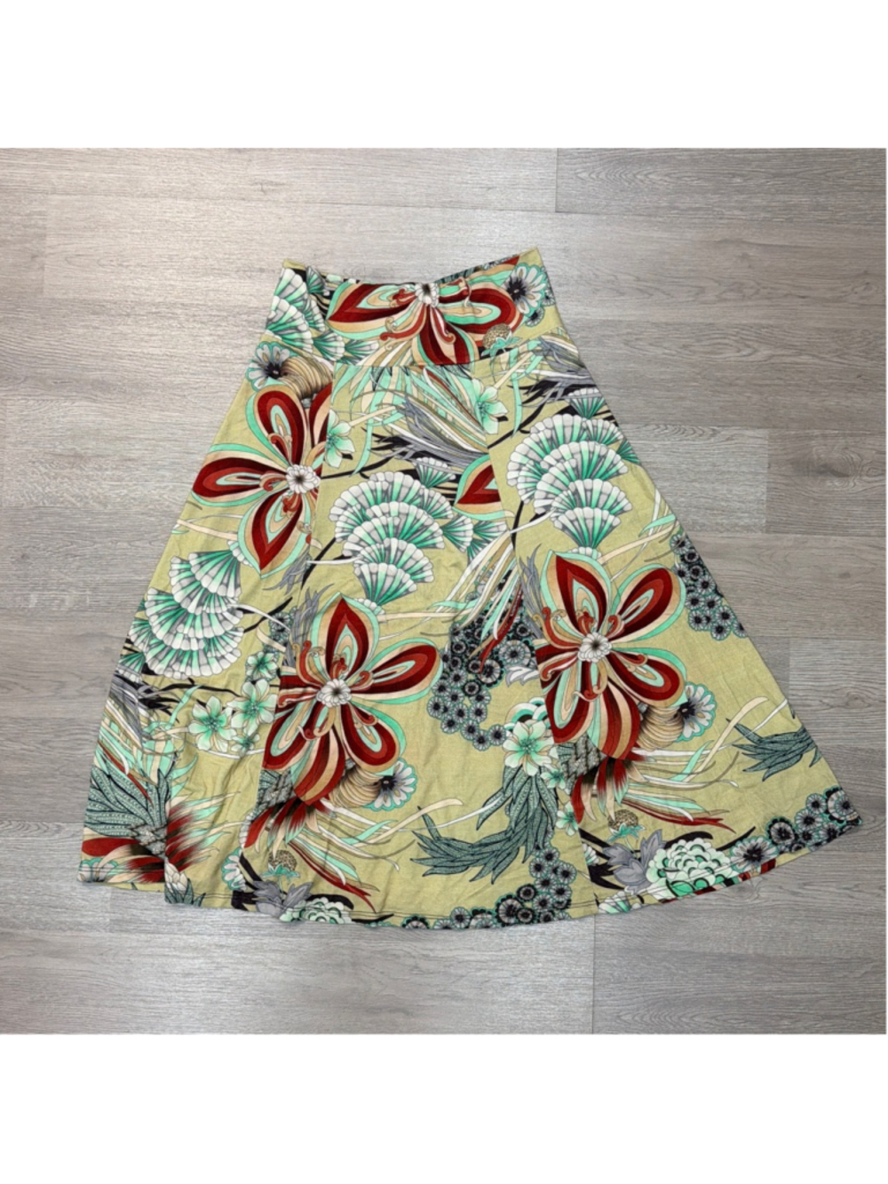 Salaam Floral Flippy Design Buttery Soft Flowy Skirt Sz Small!